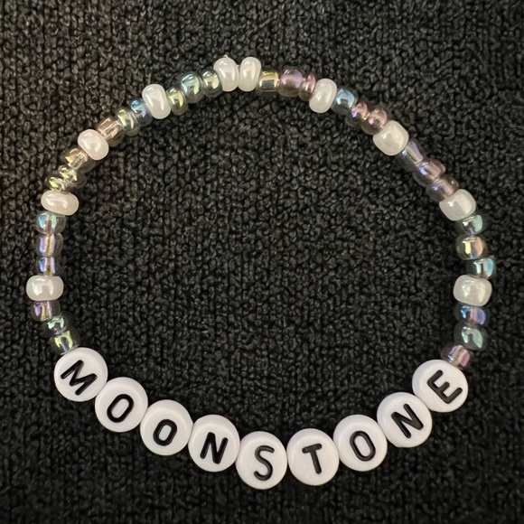 Taylor Swift moonstone friendship bracelet - Picture 1 of 3